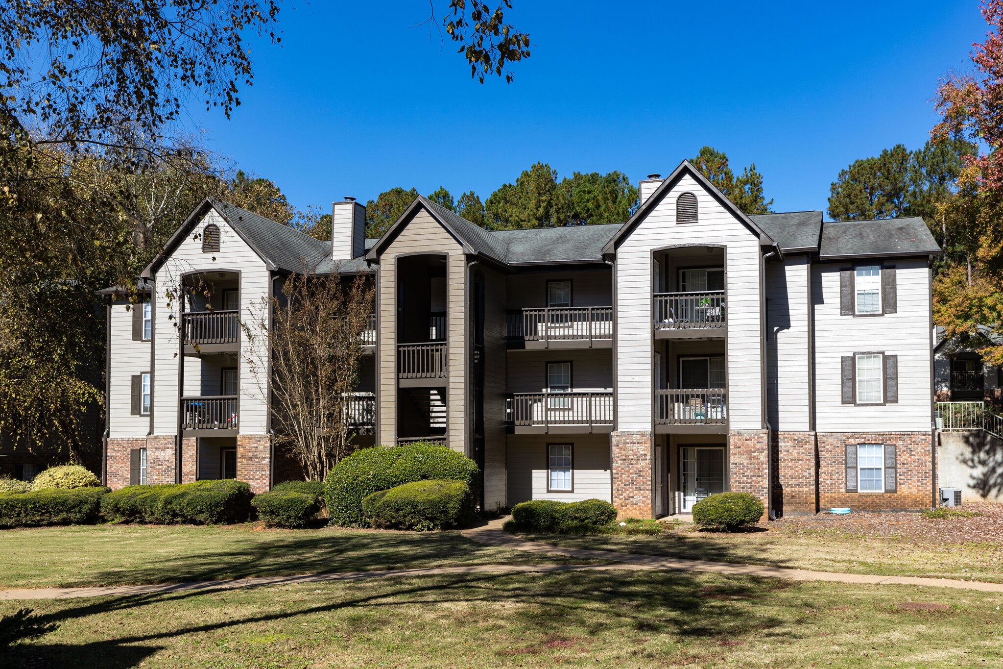 Gallery Laurel Crossing